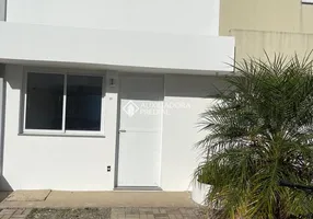 Foto 1 de Sobrado com 2 Quartos à venda, 73m² em Belém Novo, Porto Alegre