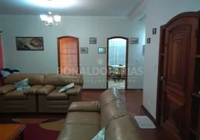 Foto 1 de Sobrado com 4 Quartos à venda, 250m² em Interlagos, São Paulo