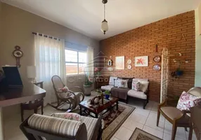 Foto 1 de Casa com 2 Quartos à venda, 127m² em Vila Rosa, Itapetininga