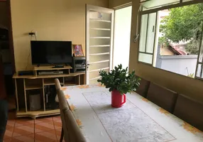 Foto 1 de Casa com 2 Quartos à venda, 105m² em Sagrada Família, Belo Horizonte