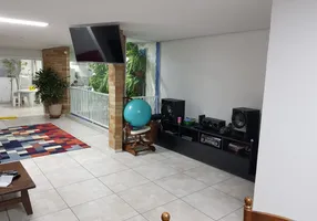 Foto 1 de Sobrado com 3 Quartos à venda, 213m² em Ayrosa, Osasco