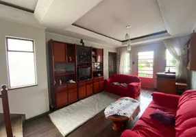 Foto 1 de Sobrado com 3 Quartos à venda, 204m² em Vila Curuçá, Santo André