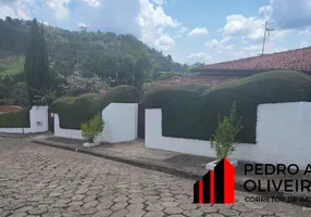 Foto 1 de Fazenda/Sítio com 3 Quartos à venda, 250m² em Centro, Serra Negra