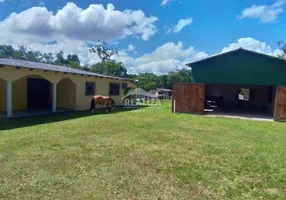 Foto 1 de Fazenda/Sítio com 4 Quartos à venda, 300m² em Fiuza, Viamão
