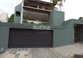 Foto 1 de Imóvel Comercial com 4 Quartos à venda, 393m² em Morada da Colina, Uberlândia