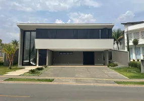 Foto 1 de Casa de Condomínio com 5 Quartos à venda, 490m² em Residencial Alphaville Flamboyant, Goiânia