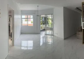 Foto 1 de Apartamento com 4 Quartos à venda, 137m² em Candelária, Natal