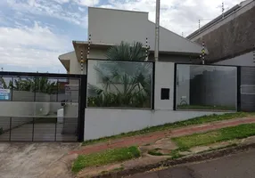 Foto 1 de Casa com 3 Quartos à venda, 69m² em Parque Taruma, Maringá