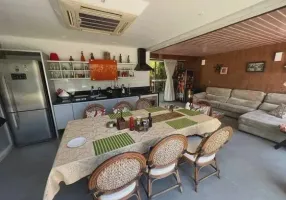 Foto 1 de Casa com 4 Quartos à venda, 210m² em Maresias, São Sebastião