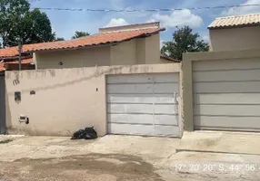 Foto 1 de Casa com 2 Quartos à venda, 132m² em Santo Antônio, Pirapora