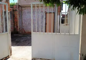 Foto 1 de Casa com 2 Quartos à venda, 140m² em Jardim Elza Amuí I, Uberaba