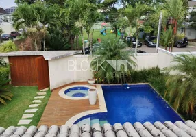 Foto 1 de Casa de Condomínio com 4 Quartos à venda, 212m² em Recreio Dos Bandeirantes, Rio de Janeiro