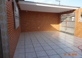 Foto 1 de Casa com 3 Quartos à venda, 160m² em Castelo, Santos