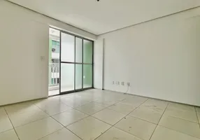 Foto 1 de Apartamento com 3 Quartos à venda, 64m² em Uruguai, Teresina