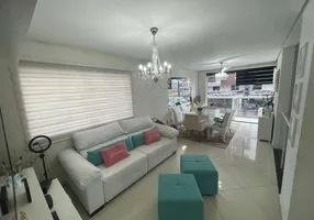 Foto 1 de Casa com 3 Quartos à venda, 160m² em Embaré, Santos