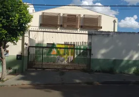 Foto 1 de Galpão/Depósito/Armazém à venda, 208m² em Waldemar Hauer, Londrina