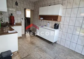 Foto 1 de Casa com 4 Quartos à venda, 265m² em Santa Terezinha, Timóteo