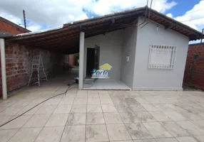 Foto 1 de Casa com 3 Quartos para alugar, 52m² em Esplanada, Teresina