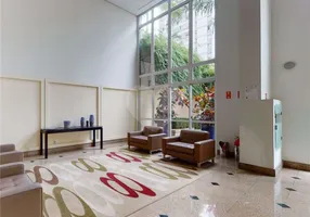 Foto 1 de Apartamento com 2 Quartos à venda, 47m² em Ibirapuera, São Paulo