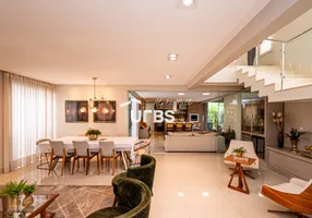Foto 1 de Casa de Condomínio com 4 Quartos à venda, 334m² em Loteamento Portal do Sol II, Goiânia