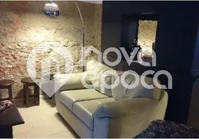 Foto 1 de Casa com 3 Quartos à venda, 243m² em Estacio, Rio de Janeiro