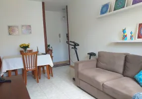 Foto 1 de Apartamento com 2 Quartos à venda, 59m² em Camaquã, Porto Alegre