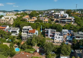 Foto 1 de Lote/Terreno à venda, 450m² em Vila Assunção, Porto Alegre