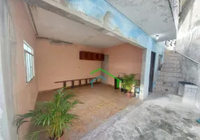 Foto 1 de Casa com 4 Quartos à venda, 120m² em Vila Creti, Carapicuíba