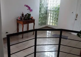 Foto 1 de Casa de Condomínio com 3 Quartos à venda, 300m² em Jardim Colombo, São Paulo