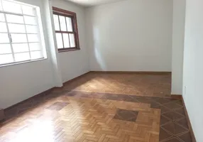 Foto 1 de Casa com 2 Quartos para alugar, 185m² em Santo Antônio, Belo Horizonte