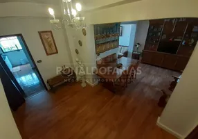 Foto 1 de Sobrado com 3 Quartos à venda, 230m² em Cidade Dutra, São Paulo