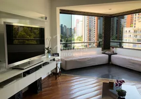 Foto 1 de Cobertura com 5 Quartos à venda, 350m² em Panamby, São Paulo