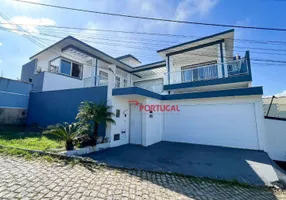 Foto 1 de Casa com 4 Quartos à venda, 302m² em Jardim Guanabara, Macaé