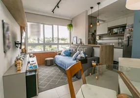 Foto 1 de Apartamento com 2 Quartos à venda, 55m² em Medianeira, Porto Alegre