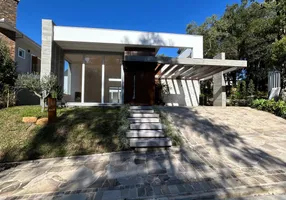 Foto 1 de Casa com 3 Quartos à venda, 250m² em Vivendas do Arvoredo, Gramado