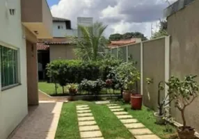 Foto 1 de Sobrado com 4 Quartos à venda, 425m² em Vila Oswaldo Rosa, Goiânia