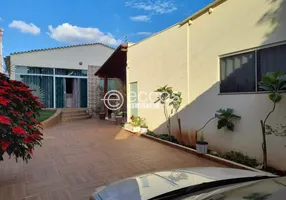 Foto 1 de Casa com 4 Quartos à venda, 280m² em Patrimônio, Uberlândia