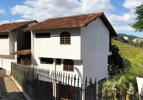 Foto 1 de Casa com 4 Quartos à venda, 300m² em Julia Molla, Viçosa