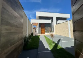 Foto 1 de Casa com 2 Quartos à venda, 57m² em Jardim Guacira, Itanhaém