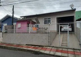 Foto 1 de Casa com 3 Quartos à venda, 160m² em Forquilhas, São José