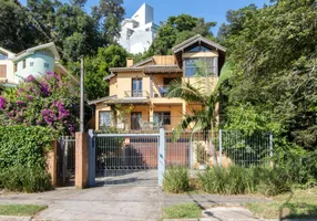 Foto 1 de Casa com 4 Quartos à venda, 322m² em Ipanema, Porto Alegre