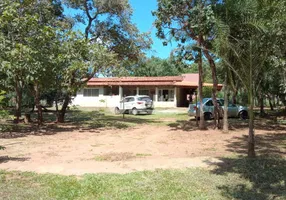 Foto 1 de Fazenda/Sítio com 3 Quartos à venda, 200m² em Chácaras Eldorado, Uberlândia