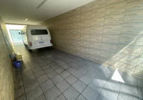 Foto 1 de Sobrado com 3 Quartos para alugar, 220m² em Jardim Pinheiros, São Paulo