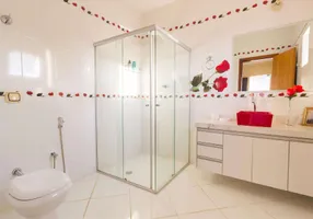 Foto 1 de Casa de Condomínio com 4 Quartos à venda, 400m² em Setor Habitacional Arniqueira, Brasília