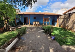 Foto 1 de Casa com 1 Quarto à venda, 98m² em Itapema Sul, Uberlândia