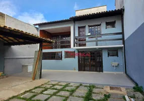 Foto 1 de Casa com 3 Quartos para venda ou aluguel, 162m² em Visconde de Araujo, Macaé