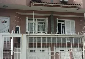 Foto 1 de Casa de Condomínio com 3 Quartos à venda, 194m² em Vila Ipiranga, Porto Alegre