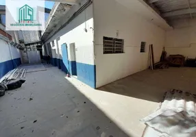 Foto 1 de Galpão/Depósito/Armazém para alugar, 493m² em Vila Valparaiso, Santo André