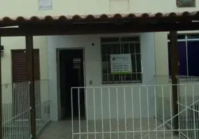 Foto 1 de Casa de Condomínio com 2 Quartos à venda, 50m² em Jóquei Clube, São Gonçalo