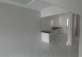 Foto 1 de Sobrado com 3 Quartos à venda, 112m² em Mondubim, Fortaleza